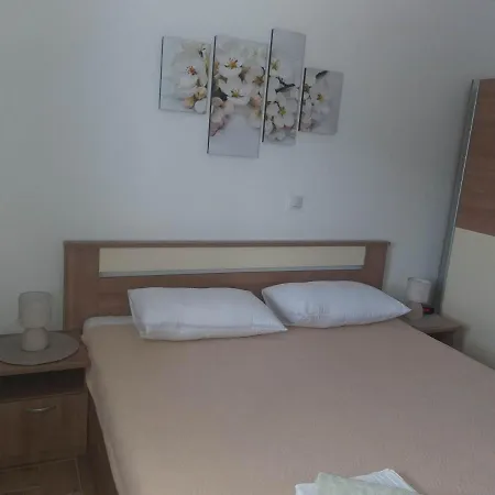 Apartman 公寓 *