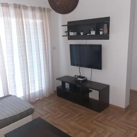 Apartman 洛瓦尼斯卡
